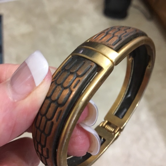 Bracelet - Picture 2 of 2